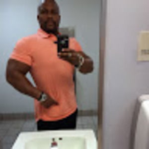 Meet your Posher, Ernesto